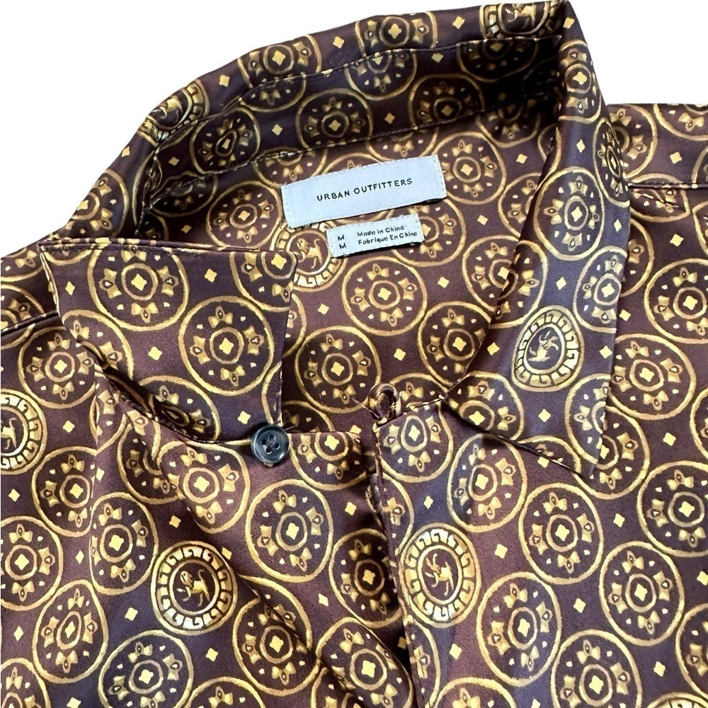 Urban Outfitters Brown & Gold Printed Button-Down Shirt - Picture 11 of 16